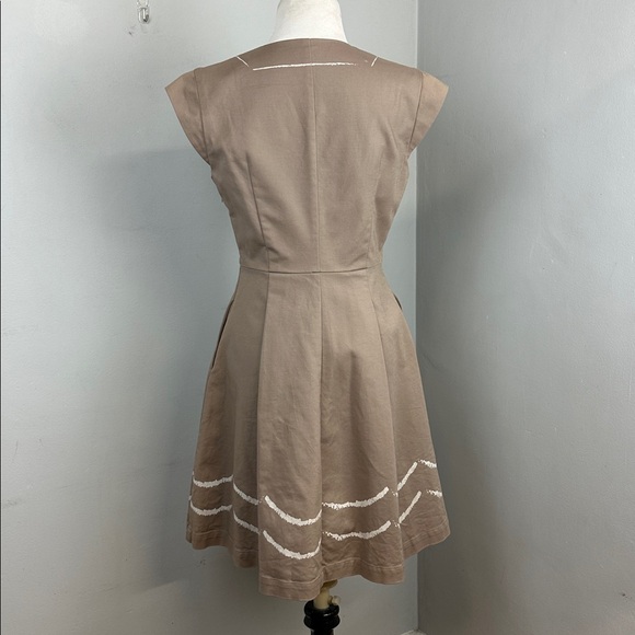 ModCloth Bea & Dot Tan and White Oslo and Behold Dress Sz S - Picture 9 of 16